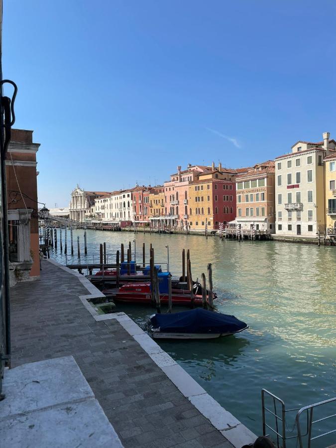 Canal Riva De Biasio Венеция Экстерьер фото