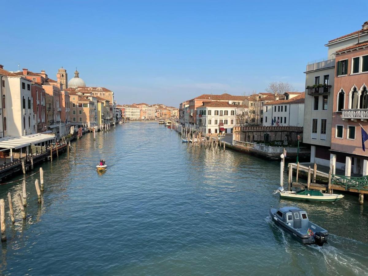 Canal Riva De Biasio Венеция Экстерьер фото